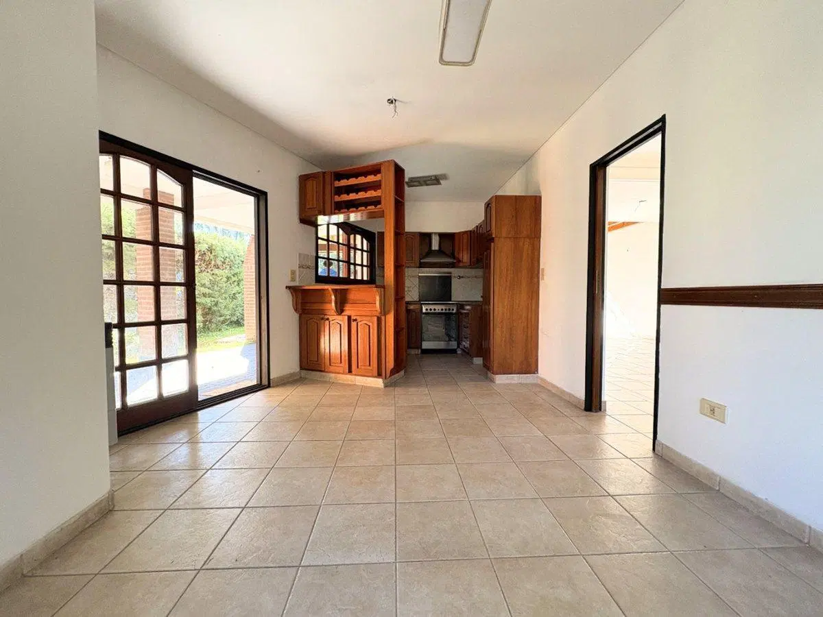 VENTA CASA 5 AMBIENTES EL CASCO DE MORENO 5