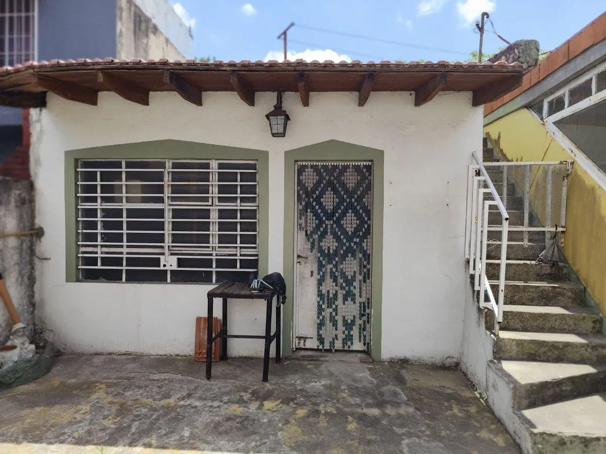 Casa en venta 3 ambientes V. Luzuriaga 4