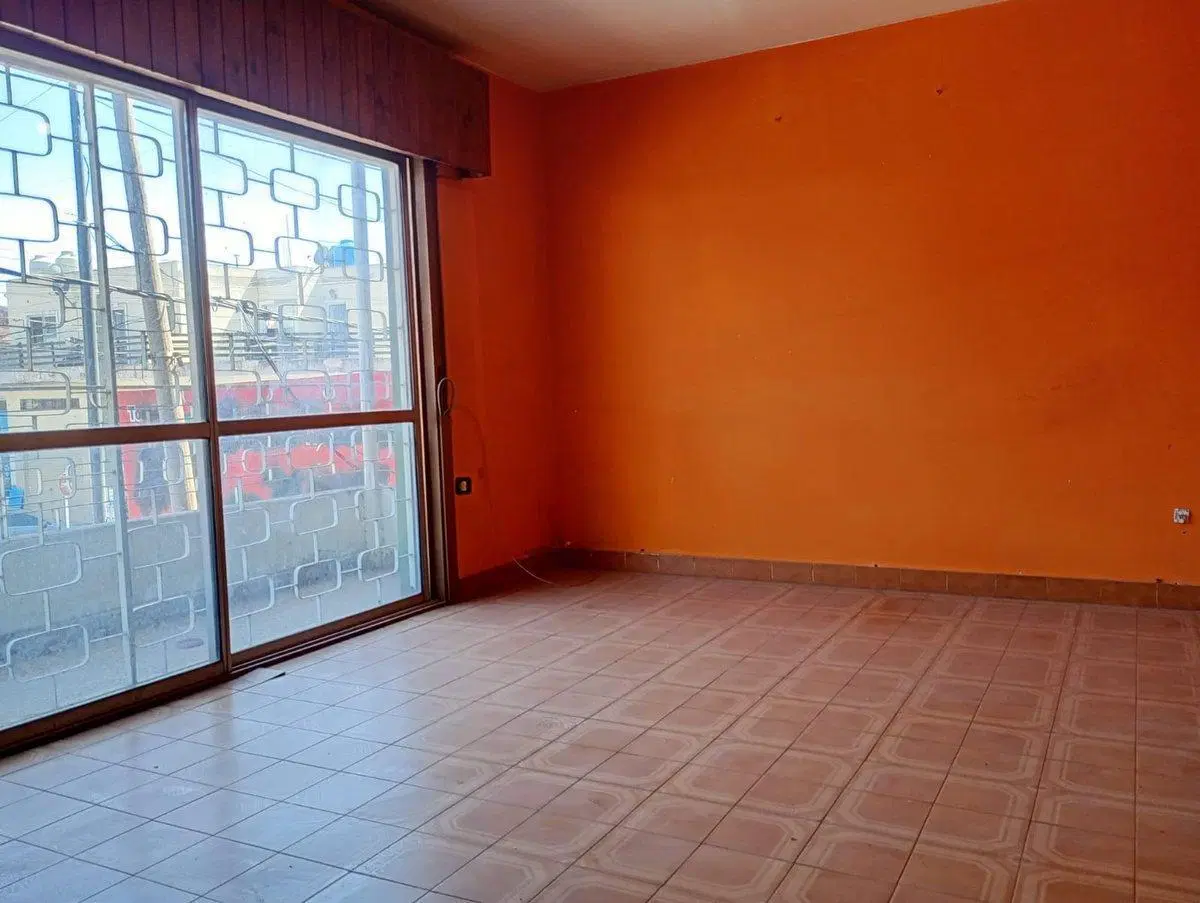 VENTA CASA MULTIFAMILIAR LOCAL Y GARAGE LAFERRERE 3