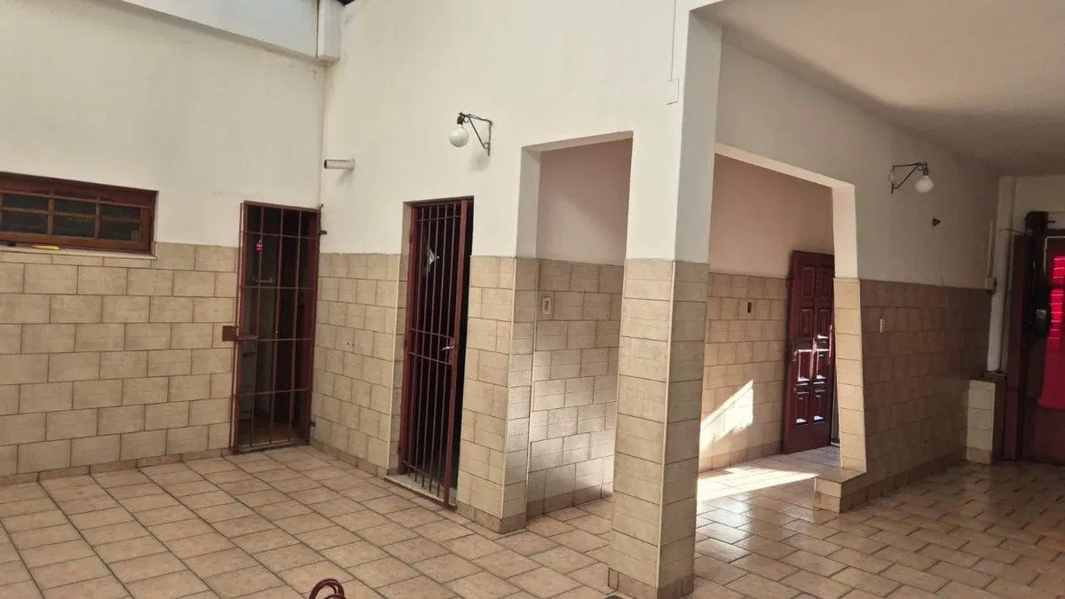 VENTA DE CASA 6 AMBIENTES EN RAMOS MEJÍA 4
