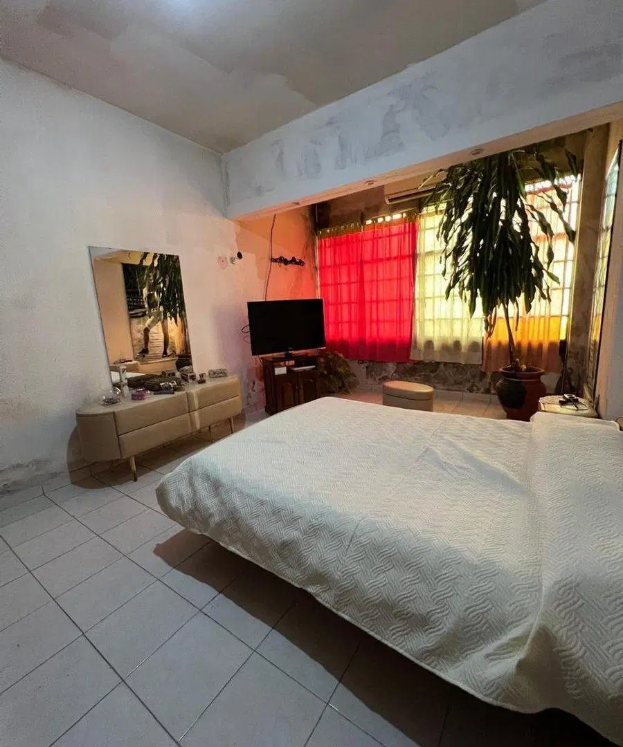 VENTA CASA 3 AMBIENTES  EN VILLA LUZURIAGA 8