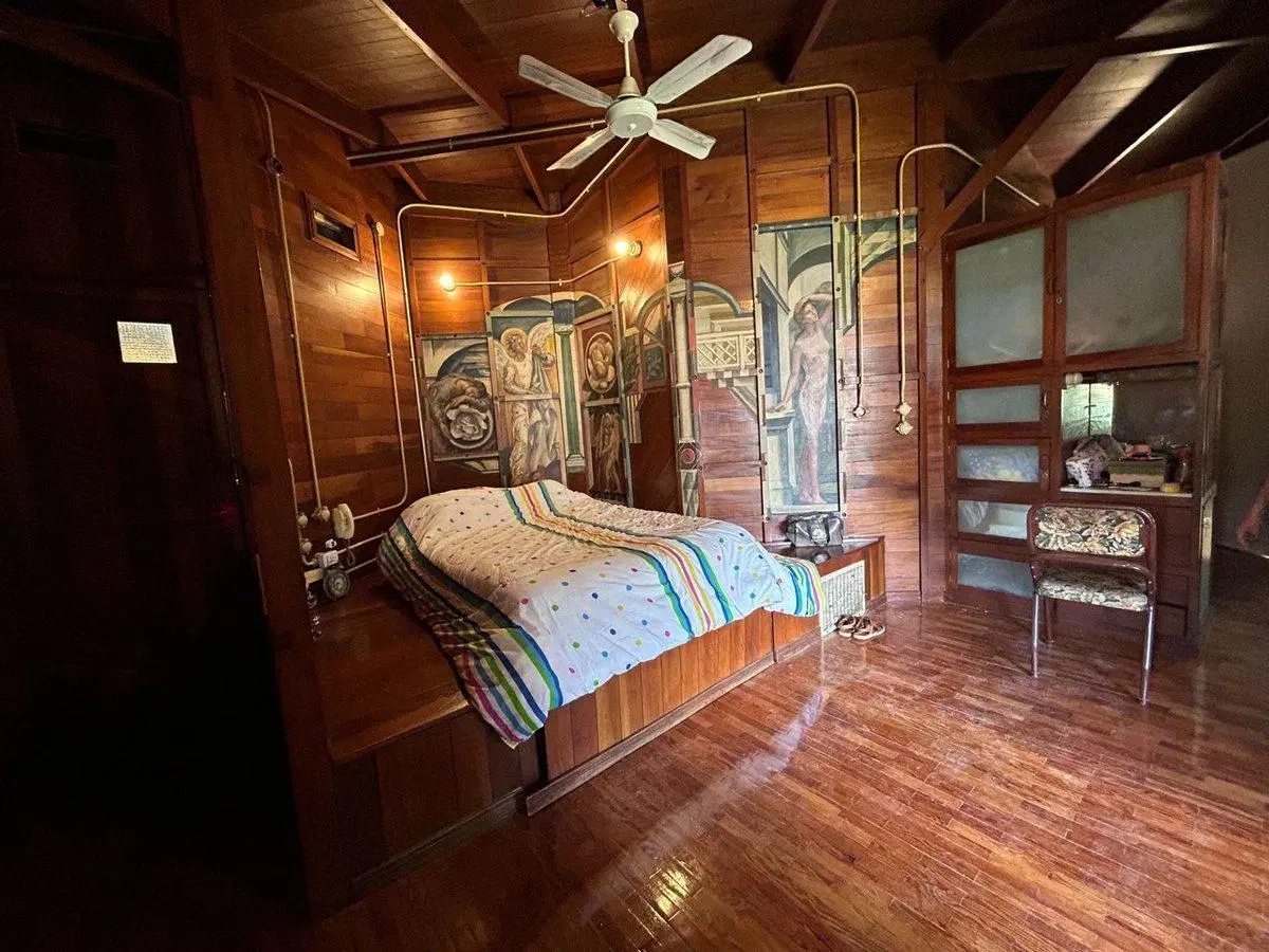 VENTA CASA 7 AMBIENTES EN CIUDAD EVITA 8