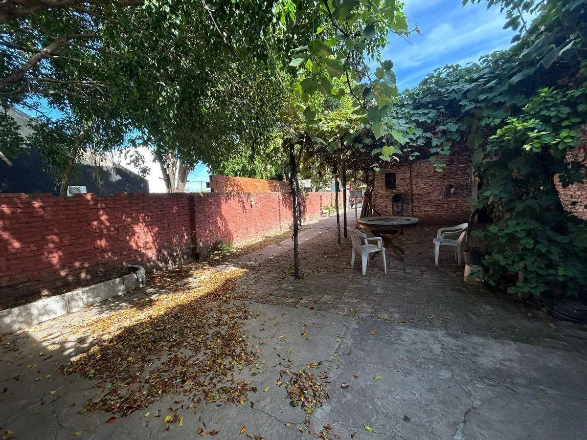 VENTA CASA 4 AMB EN VILLA LUZURIAGA 8
