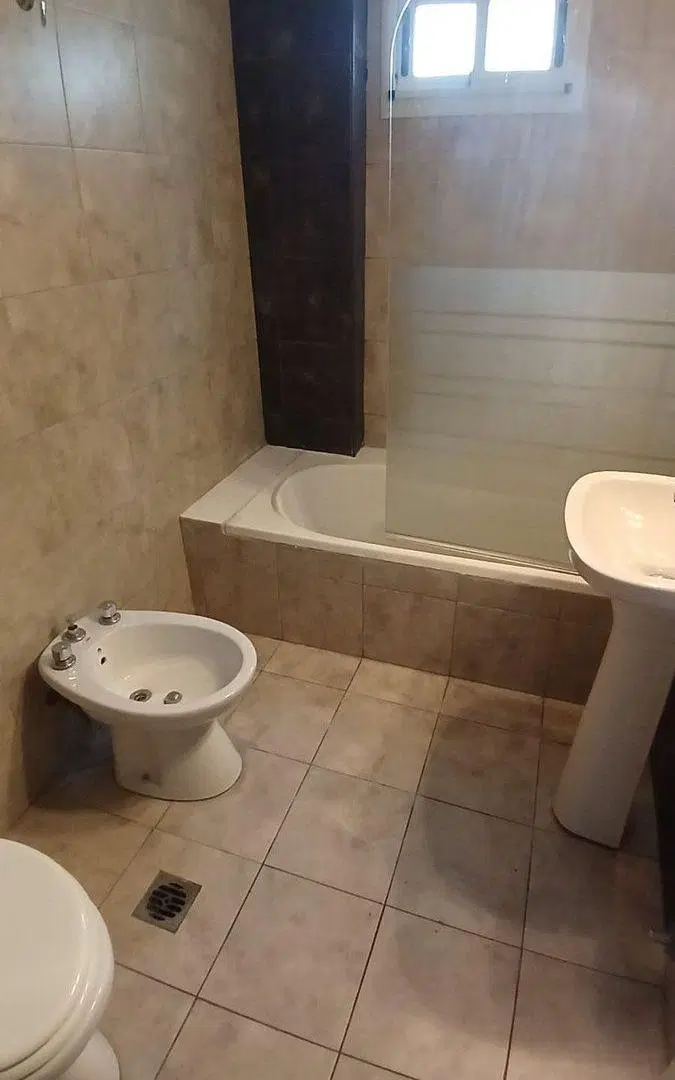 VENTA DEPARTAMENTO DOS AMBIENTES EN V. SARMIENTO 4