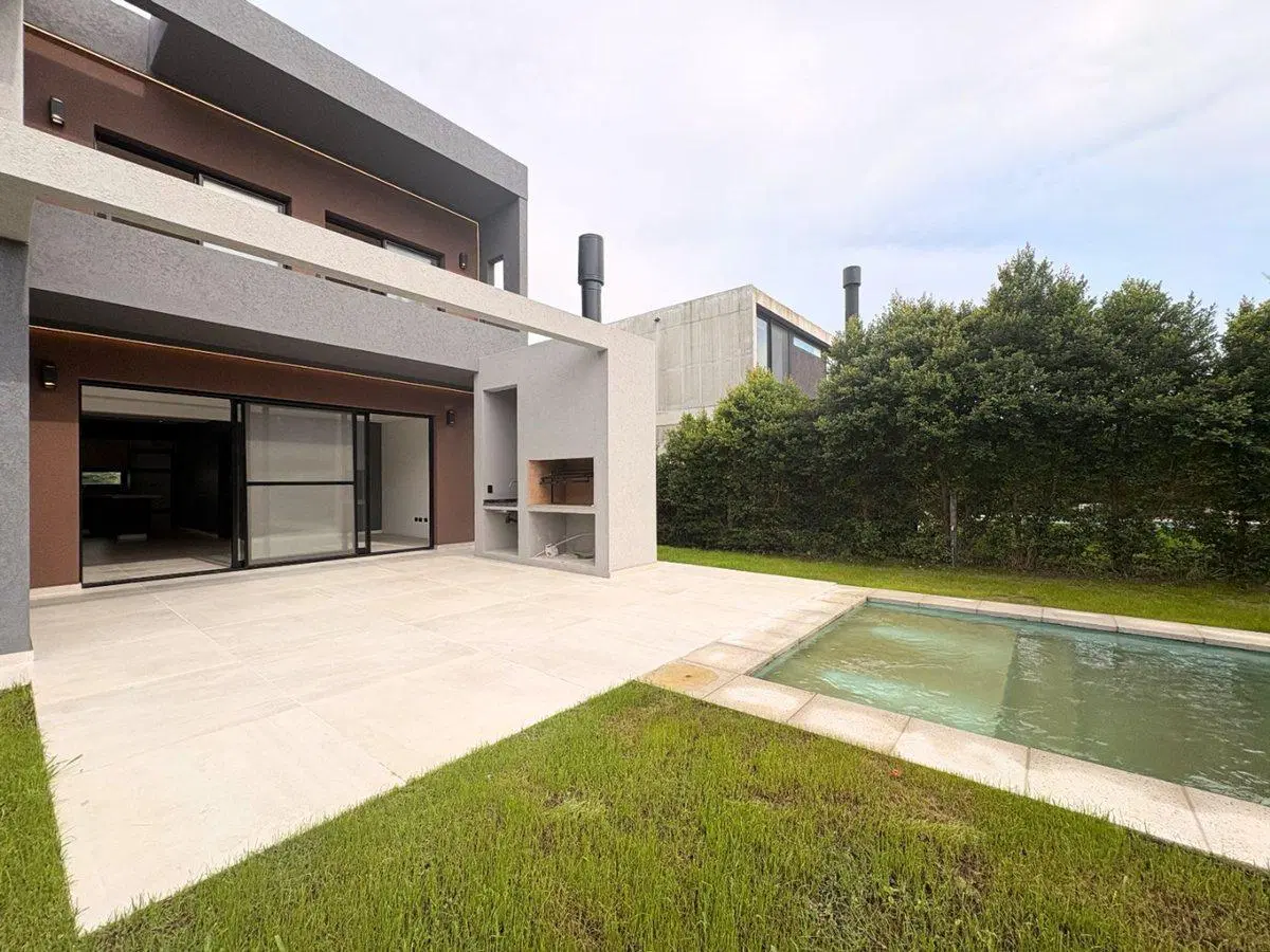 VENTA CASA 6 AMBIENTES CASTAÑOS NORDELTA 4