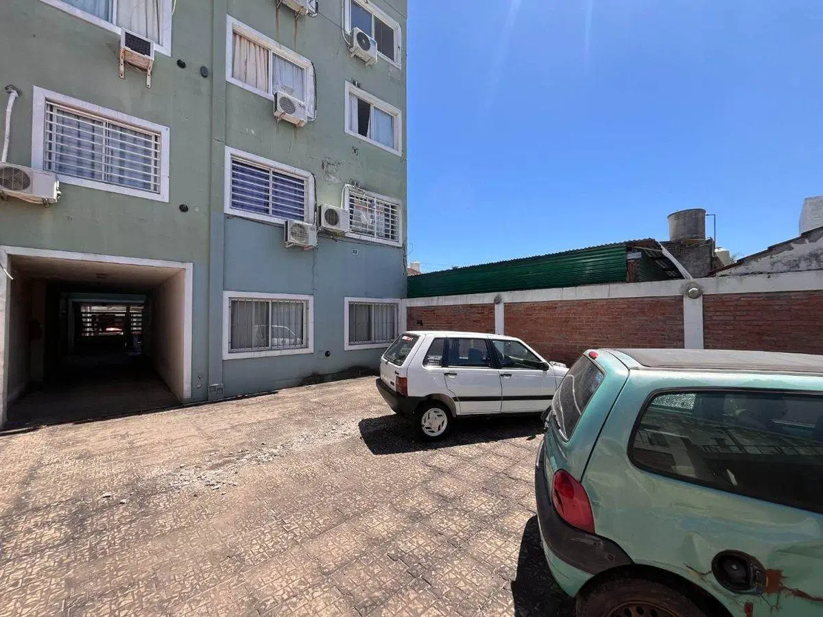 VENTA DE COCHERAS EN RAMOS MEJIA 3