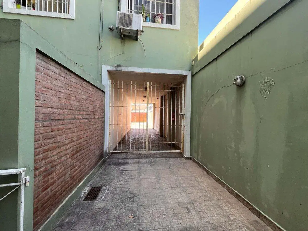 VENTA DE COCHERAS EN RAMOS MEJIA 4