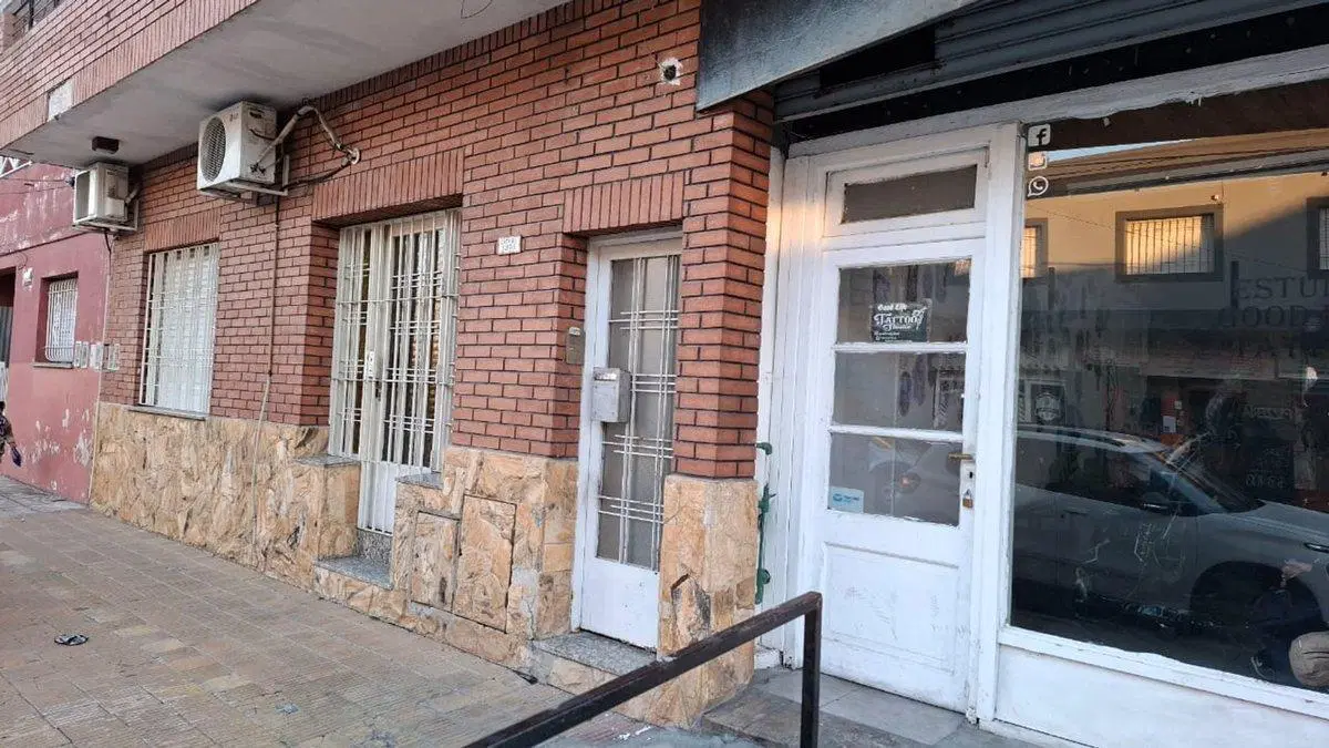 VENTA DE CASA DE DOS PLANTA Y LOCAL TODO EN BLOK 5