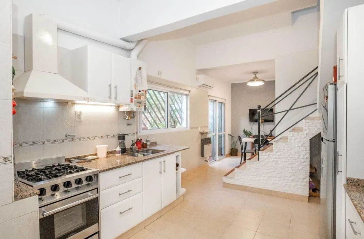 VENTA CASA 5 AMBIENTES VILLA DEL PARQUE 3