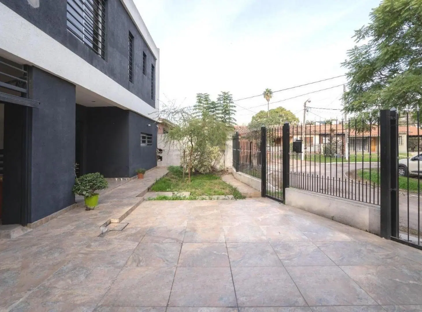 VENTA CASA 7 AMBIENTES CIUDAD EVITA 3