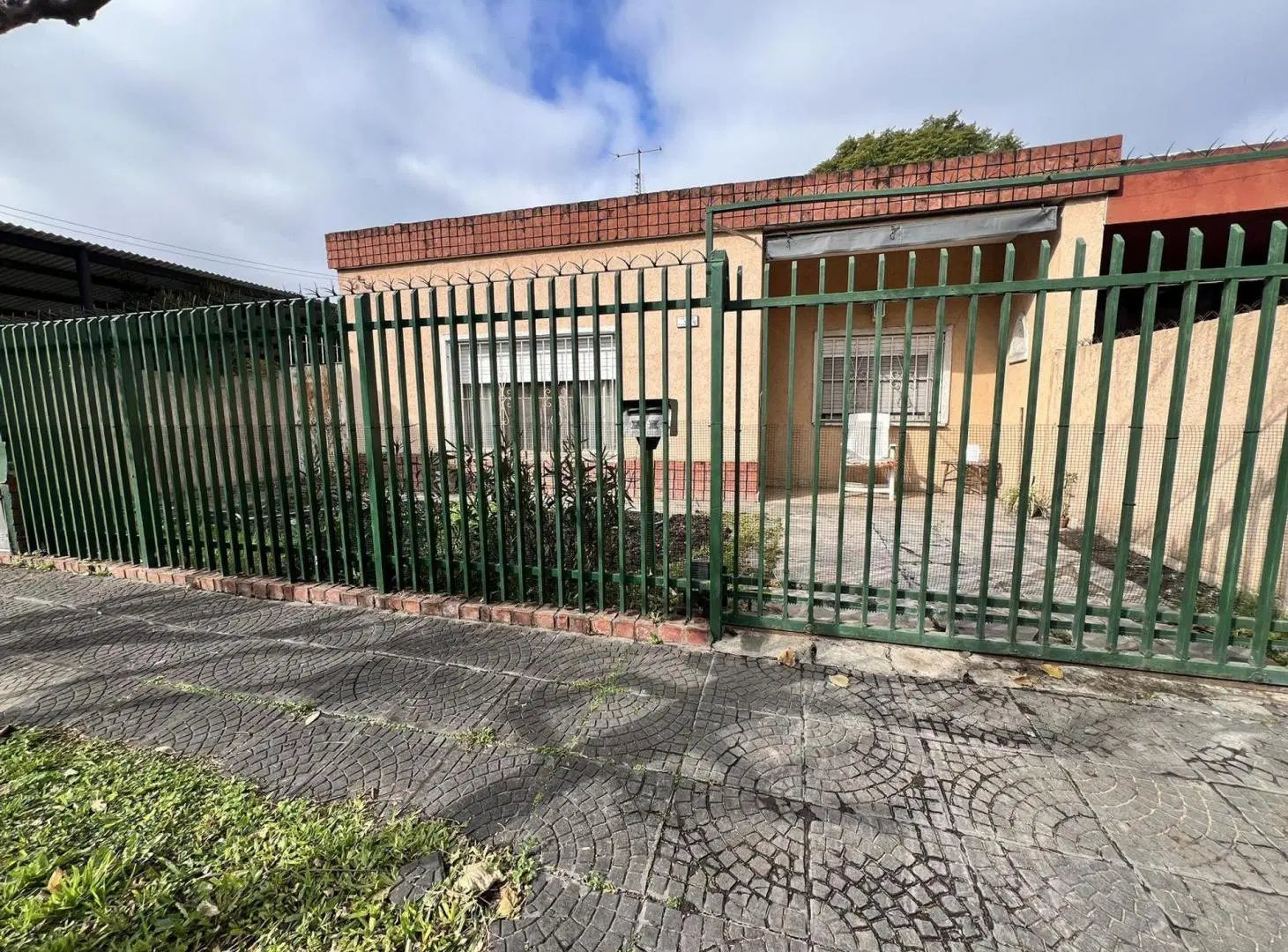 VENTA DE CASA 4 AMBIENTES ITUZAINGO 4