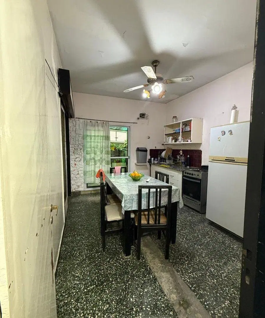 VENTA CASA 4 AMBIENTES HAEDO 8