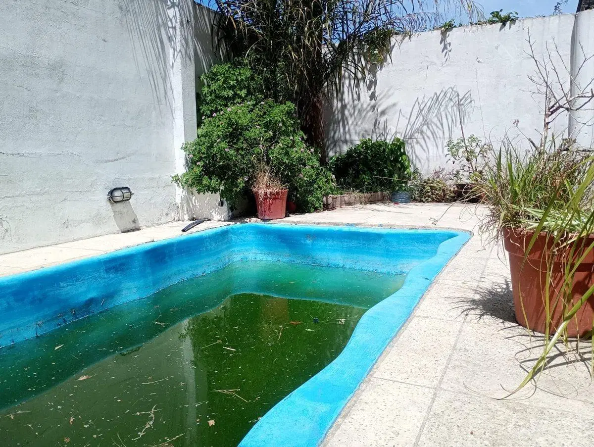 CASA 5 AMBIENTES PILETA VENTA VILLA LUZURIAGA 5
