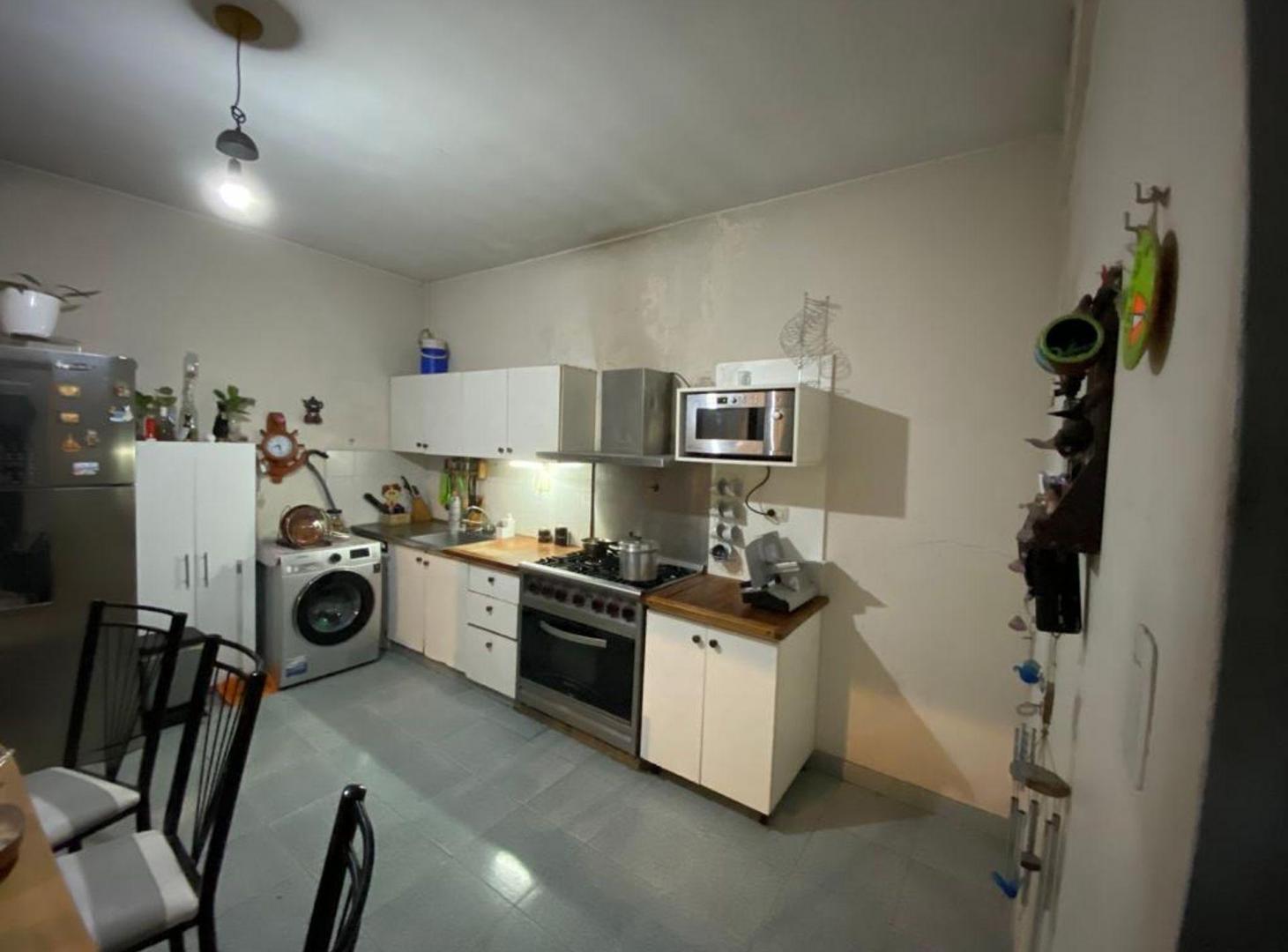 Foto de VENTA PH 5 AMBIENTES EN LOMAS DEL MIRADOR, imagen 2