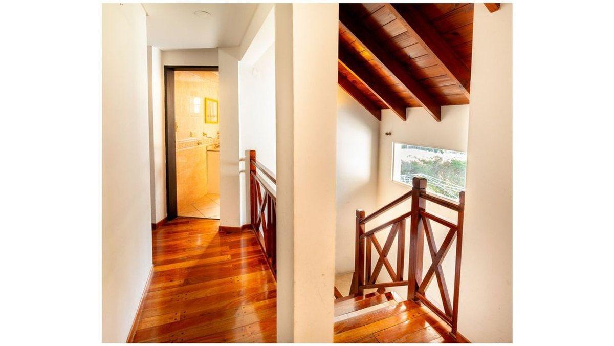 Foto de VENTA CASA 5 AMBIENTES EL CASCO DE MORENO, imagen 3