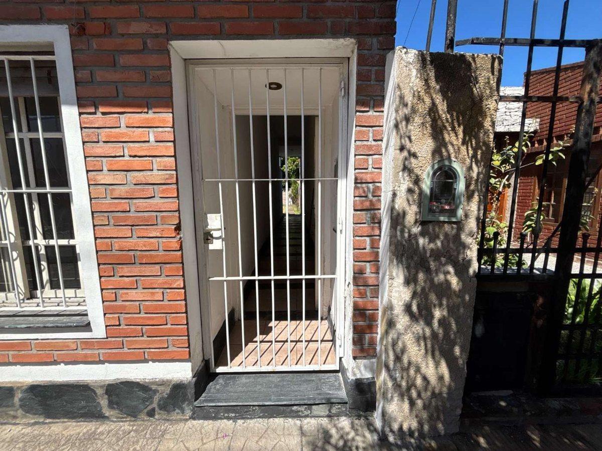 Foto de VENTA PH 3 AMBIENTES LOMAS DEL MIRADOR, imagen 3