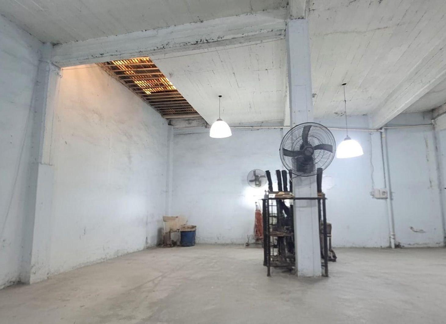 Foto de VENTA DE GALPON CON VIVIENDA EN LOMAS DEL MIRADOR, imagen 2