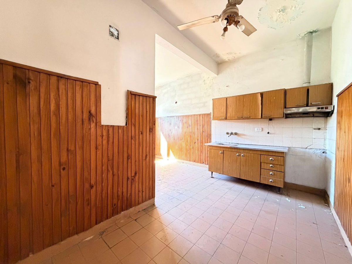 Foto de VENTA CASA 4 AMBIENTES ISIDRO CASANOVA, imagen 1