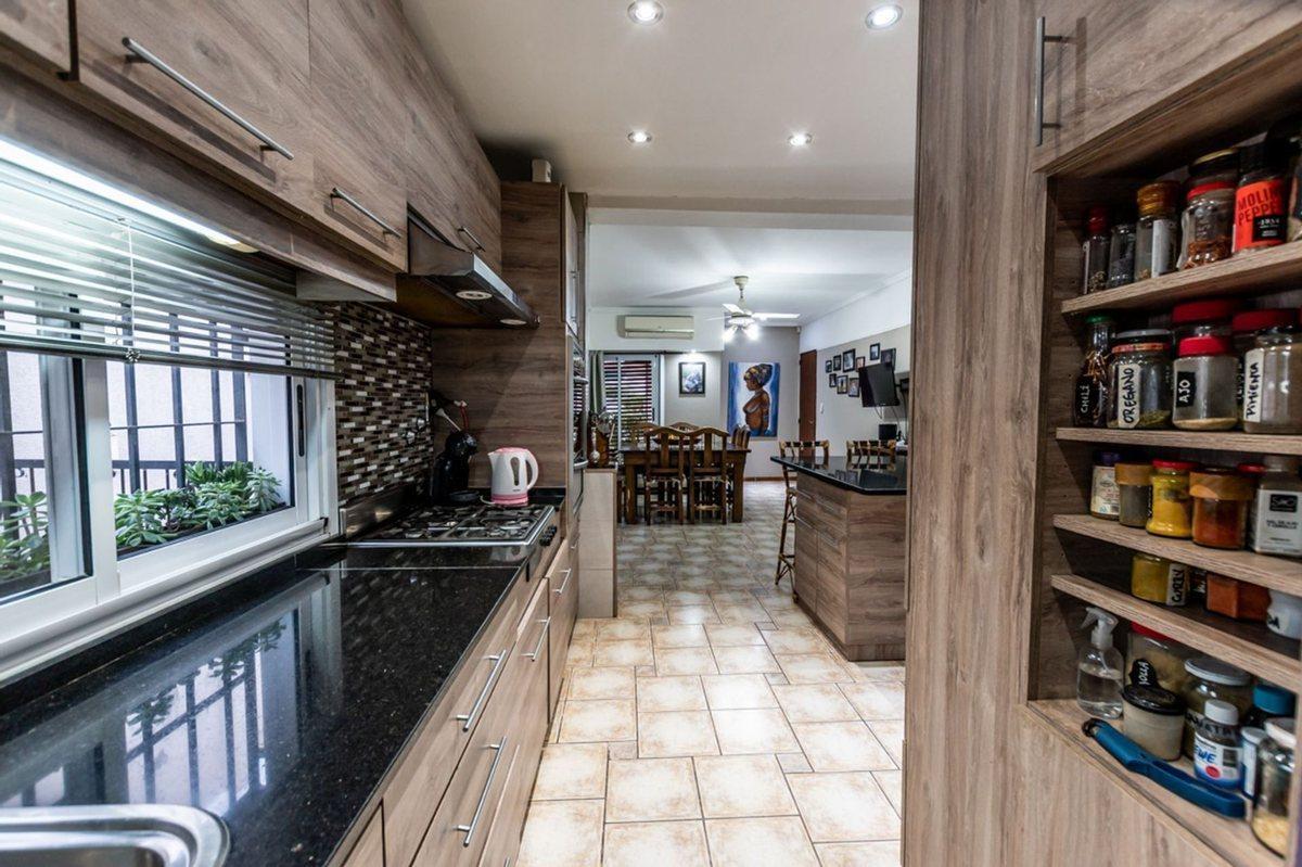 Foto de Venta casa seis ambientes en Ramos Mejia, imagen 2