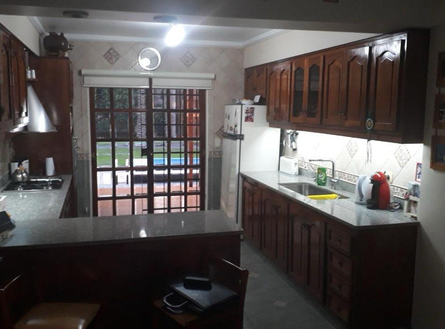 Foto de VENTA CASA 6 AMBIENTES RAMOS MEJIA, imagen 2