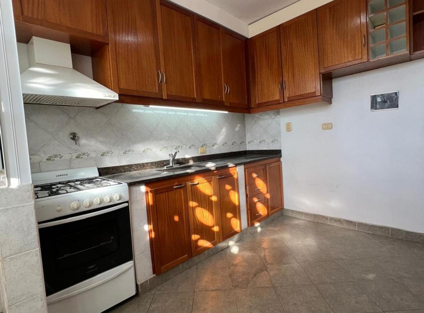Foto de VENTA DEPARTAMENTO 4 AMBIENTES RAMOS MEJIA, imagen 5
