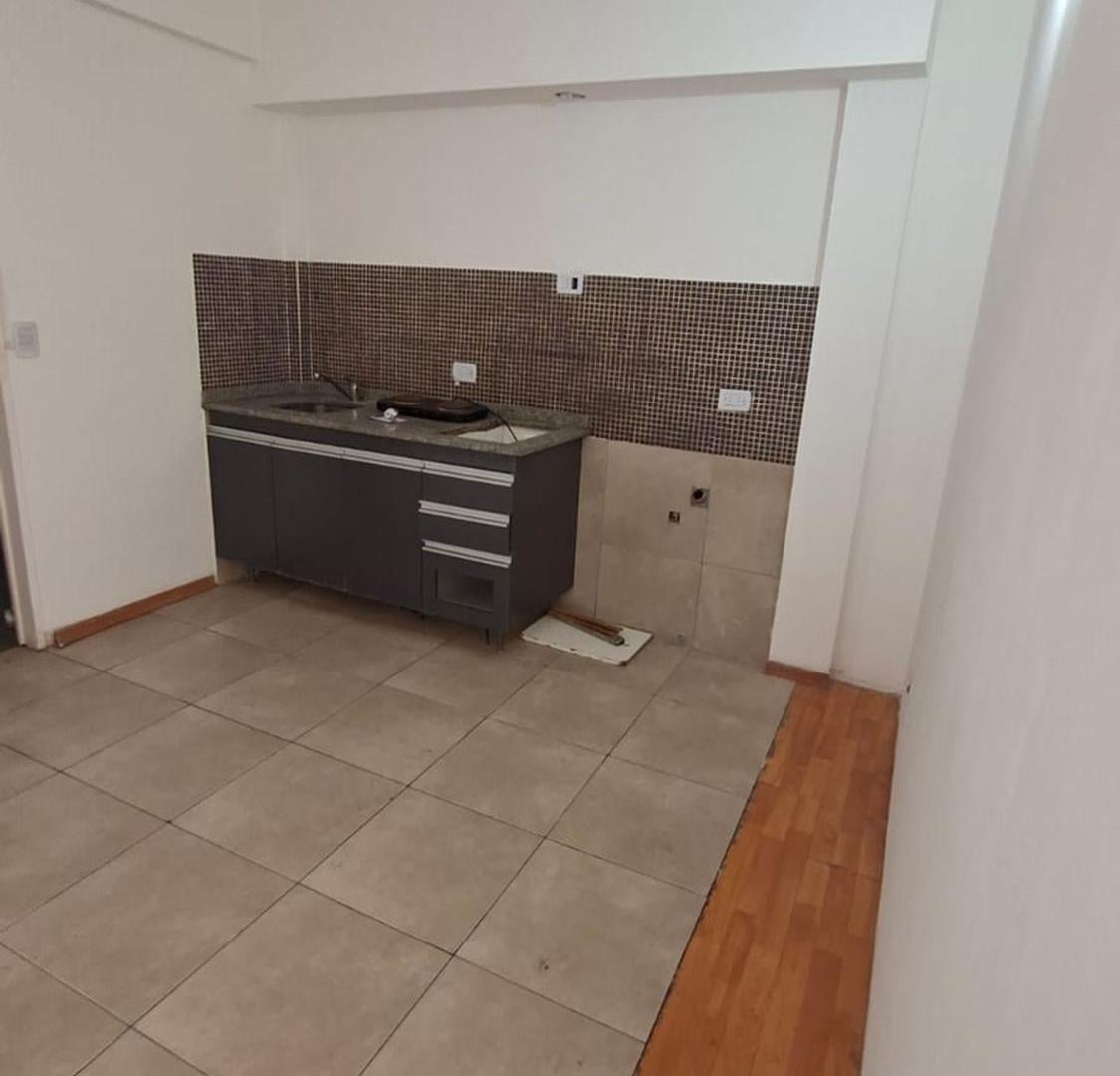 Foto de VENTA DEPARTAMENTO MONOAMBIENTE MORÓN, imagen 3
