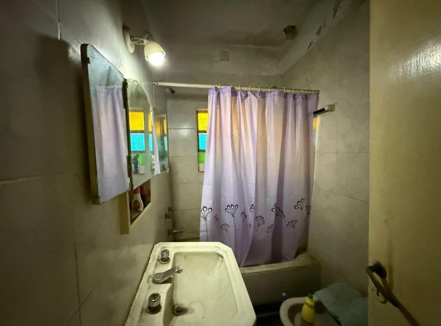 Foto de VENTA CASA 6 AMBIENTES EN ITUZAINGO, imagen 3