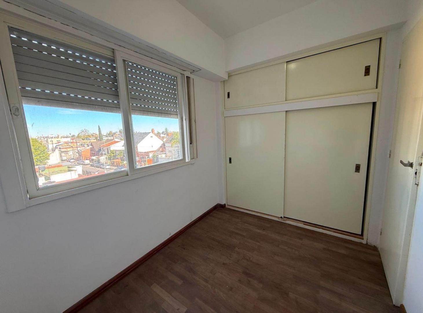 Foto de Venta departamento tres ambientes en Ramos Mejia, imagen 2