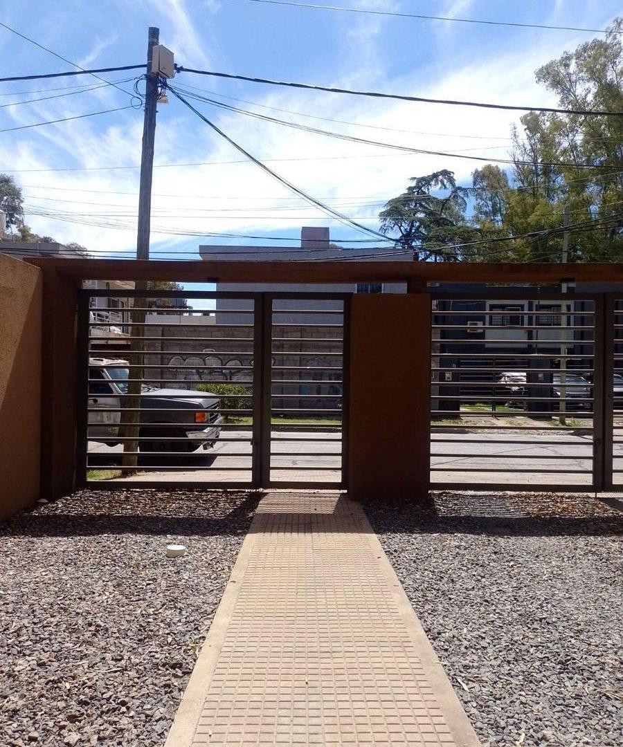 Foto de VENTA DE DUPLEX 3 AMBIENTES PARQUE LELOIR, imagen 5