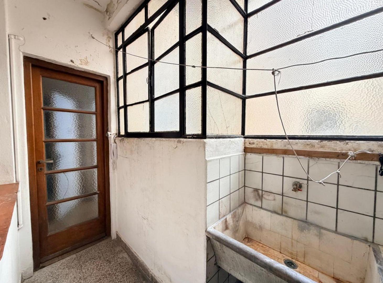 Foto de VENTA DEPTO 2 AMB EN CABALLITO PARQUE RIVADAVIA, imagen 4