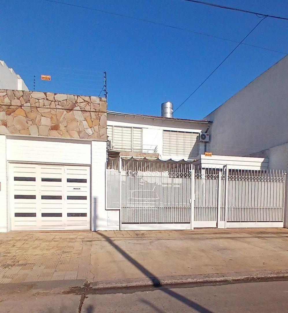 Foto de VENTA CASA 5 AMBIENTES EN RAMOS MEJIA, imagen 2