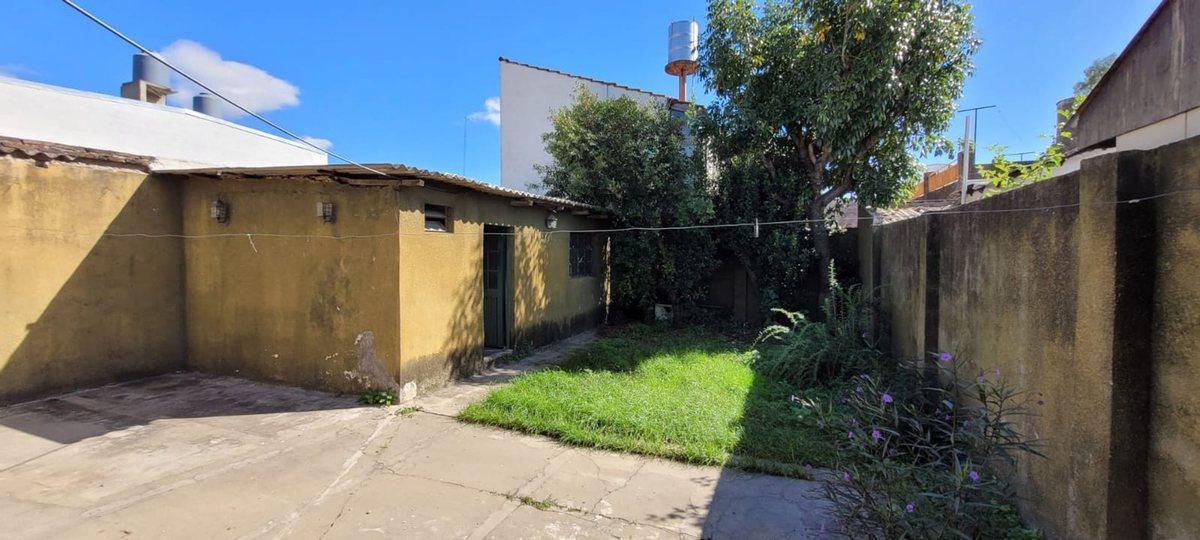 Foto de VENTA CASA VIILLA LUZURIAGA LOTE PROPIO, imagen 4