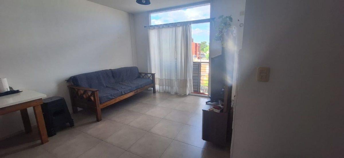 Foto de DEPARTAMENTO 3 AMBIENTES MORON, imagen 2