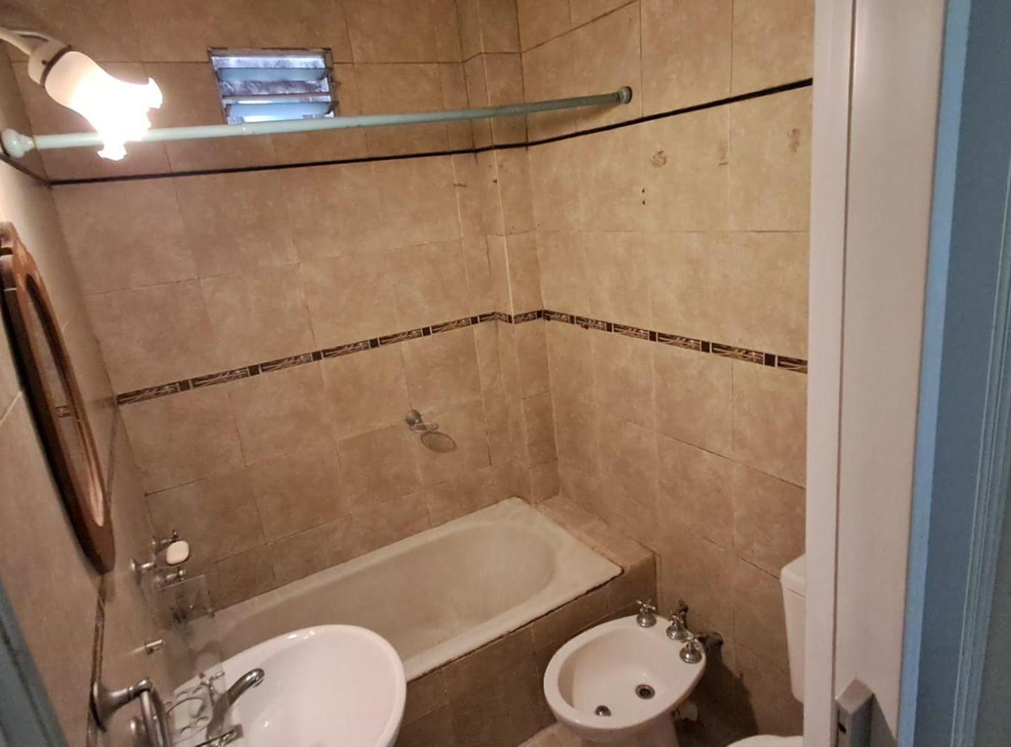 Foto de VENTA PH 4 AMBIENTES LOMAS DEL MIRADOR, imagen 3