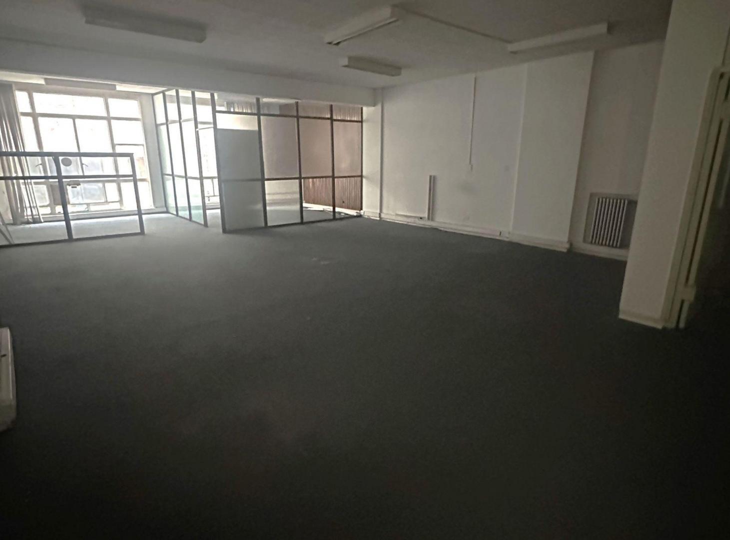 Foto de VENTA OFICINA SEMIPISO MICROCENTRO, imagen 3