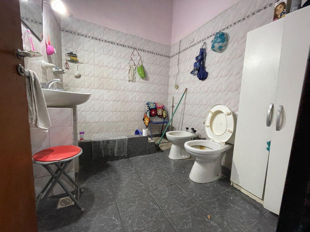 Foto de VENTA CASA 4 AMB EN MERLO C/GARAGE, imagen 4