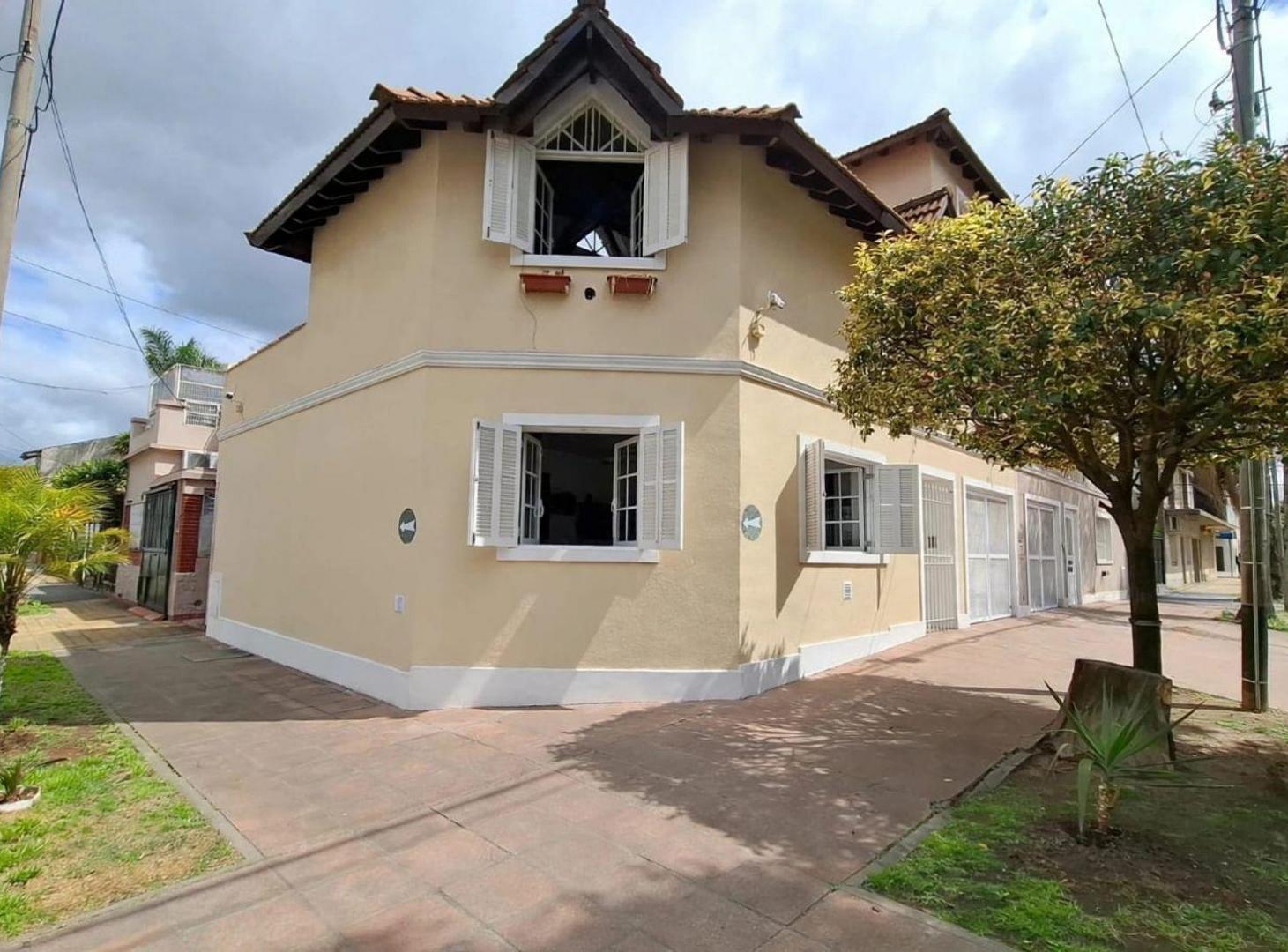 Foto de VENTA CASA 5 AMBIENTES RAMOS MEJIA, imagen 1