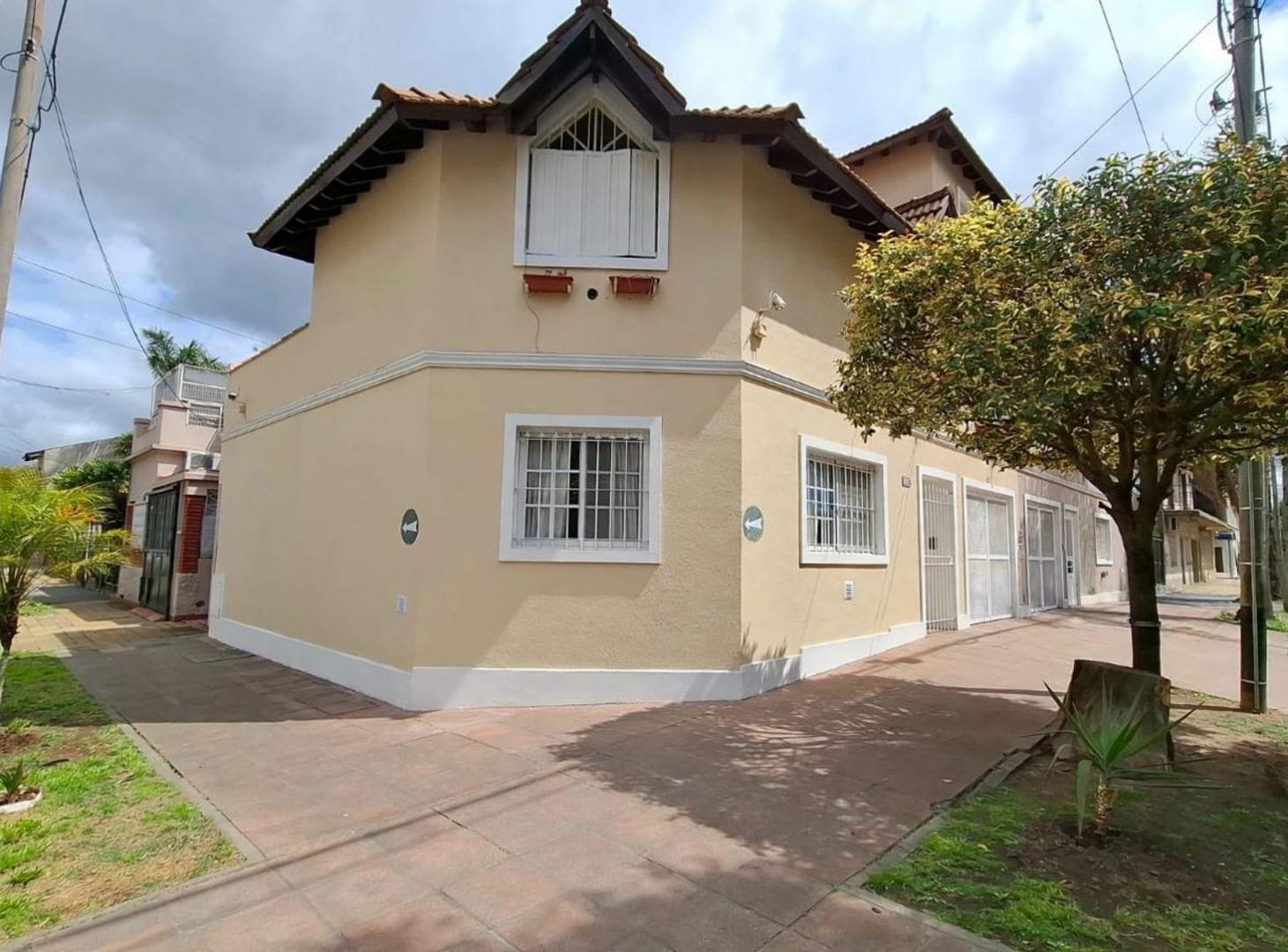 Foto de VENTA CASA 5 AMBIENTES RAMOS MEJIA, imagen 3
