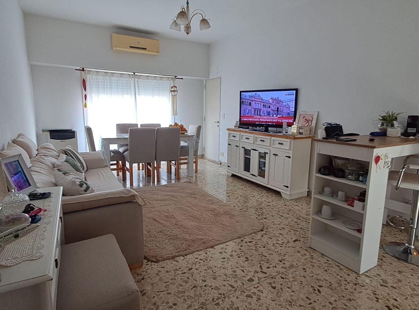 Foto de VENTA DEPARTAMENTO 3 AMB. TAPIALES, imagen 1