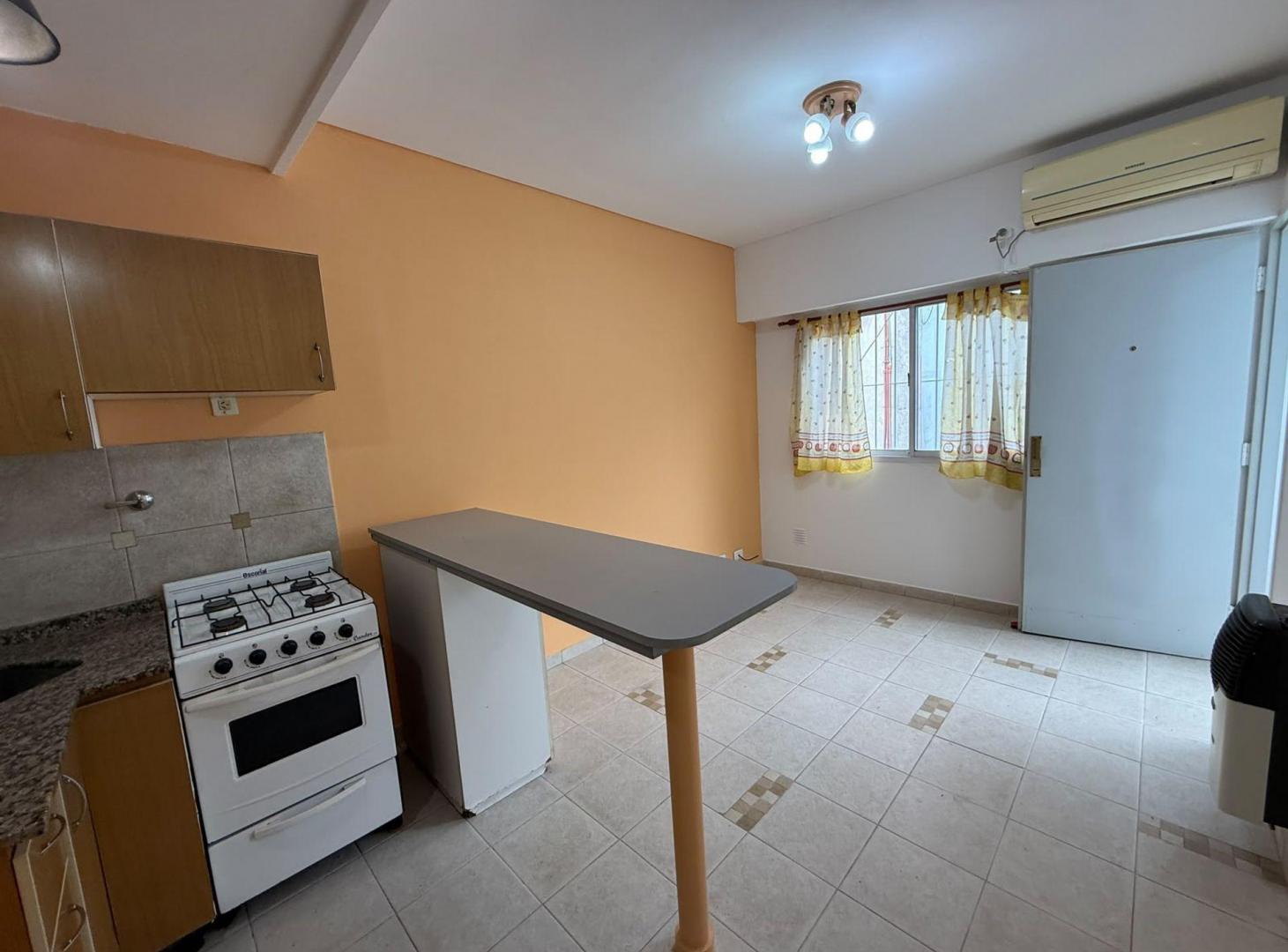 Foto de VENTA DEPARTAMENTO 2 AMBIENTES EN RAMOS MEJIA, imagen 2