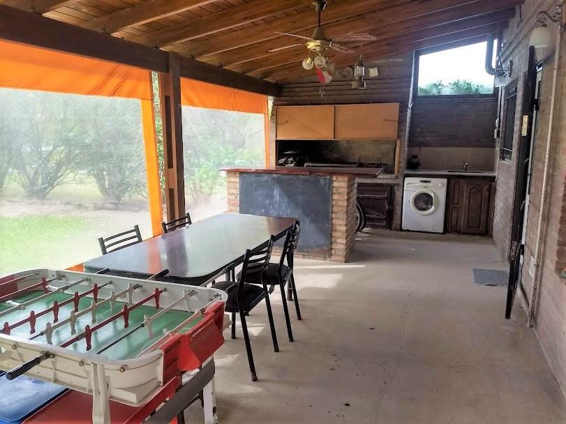 VENTA - Casa de tres dormitorios en FUNES ( Garita 16 )