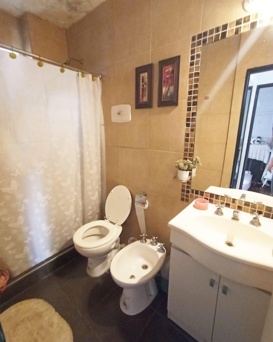 Venta - Departamento de 2 Dorm. Zona Centro - Alquilado 2