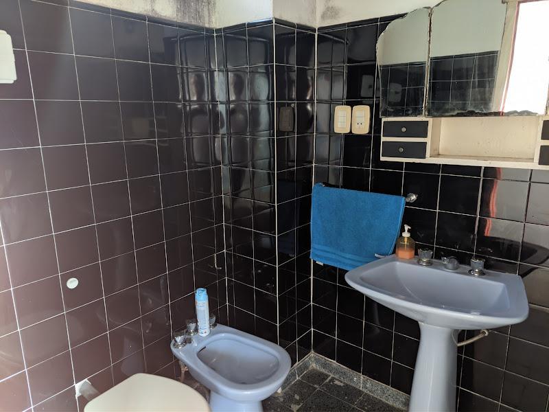 Venta - Departamento de Pasillo de 2 Dorm. (No P. H) 2