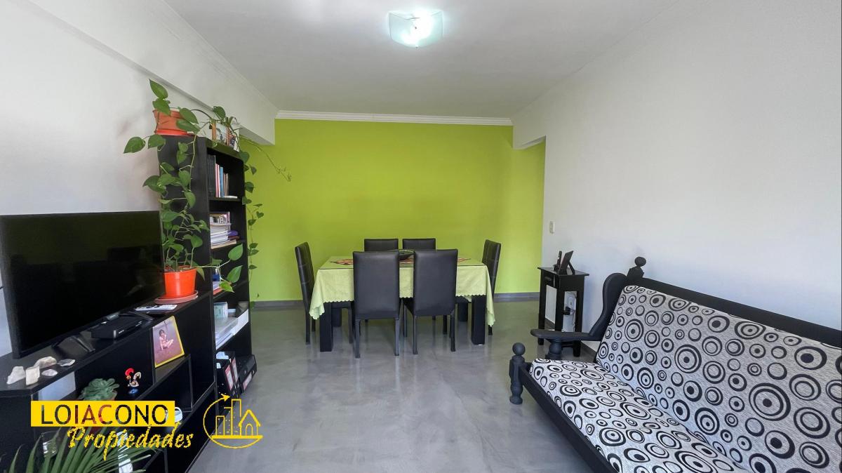 Depto 3 Amb C/ Balcón y Cochera - Av Castañares Al 4200 - Loiacono Propiedades 1