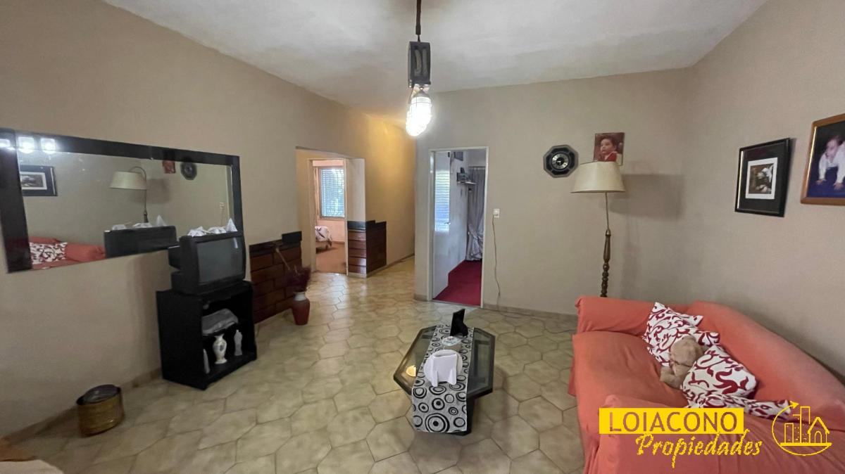Casa Multifamiliar C/parque - Crisóstomo Álvarez 5800 - Loiacono Propiedades 1