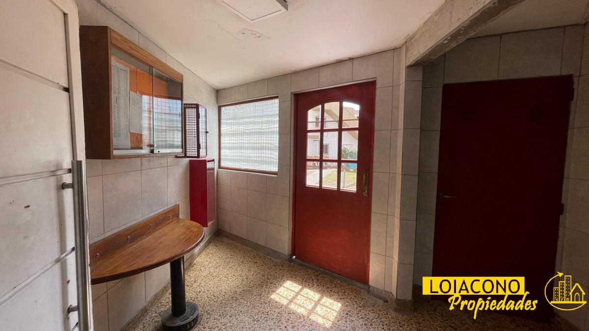 Depto 4amb, Patio - 2 de Abril, Barrio Piedrabuena - Loiacono Propiedades 4