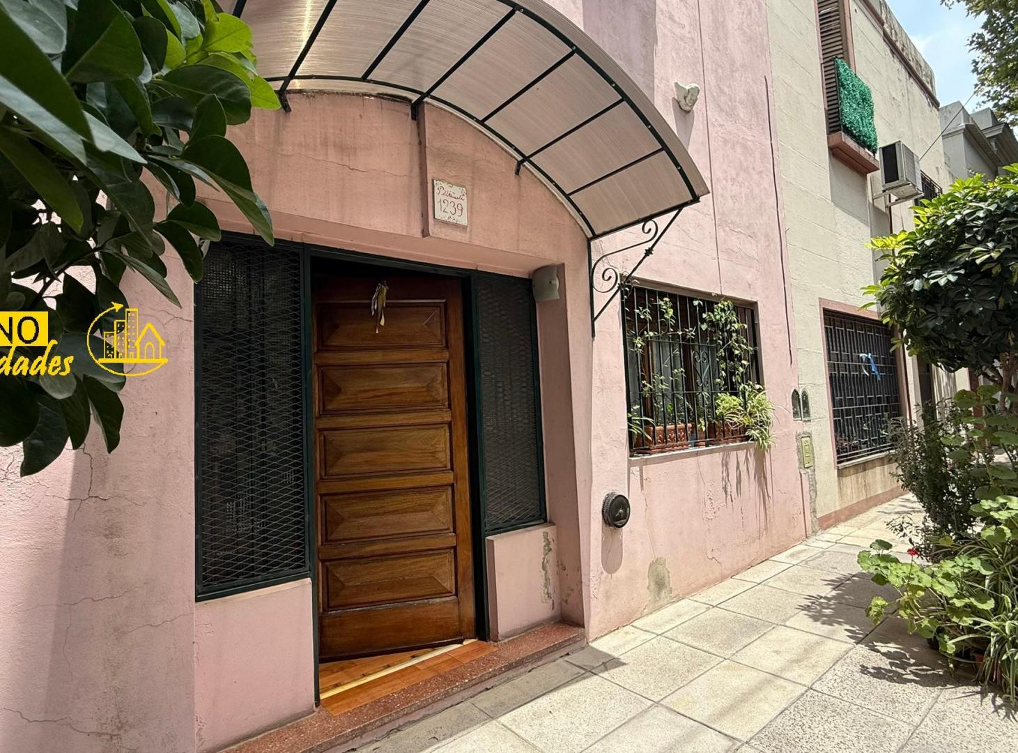 Casa 4amb en venta - Perrault al 1200 - Loiacono Propiedades