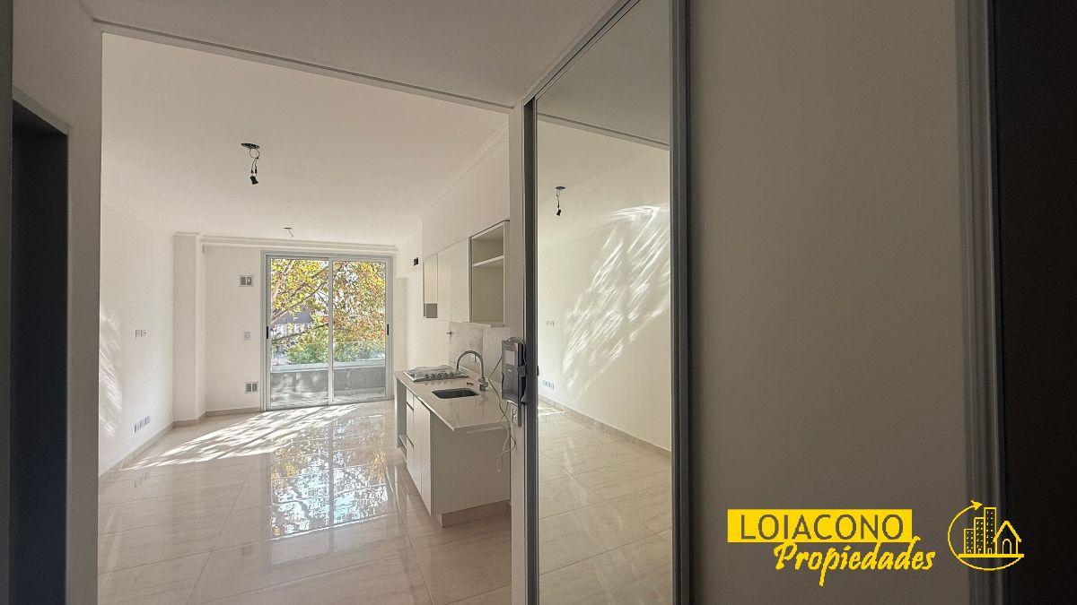 Foto de Alq. Monoambiente a estrenar c/bcón - Av. Riestra 5802, 105 - Loiacono, imagen 4