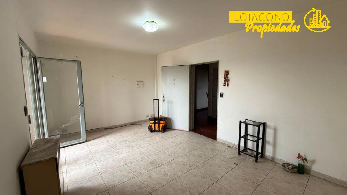 Foto de Alq. Dellepiane Sur 4800 - Depto 3amb c/bcón - Barrio Samoré - Loiacono, imagen 1
