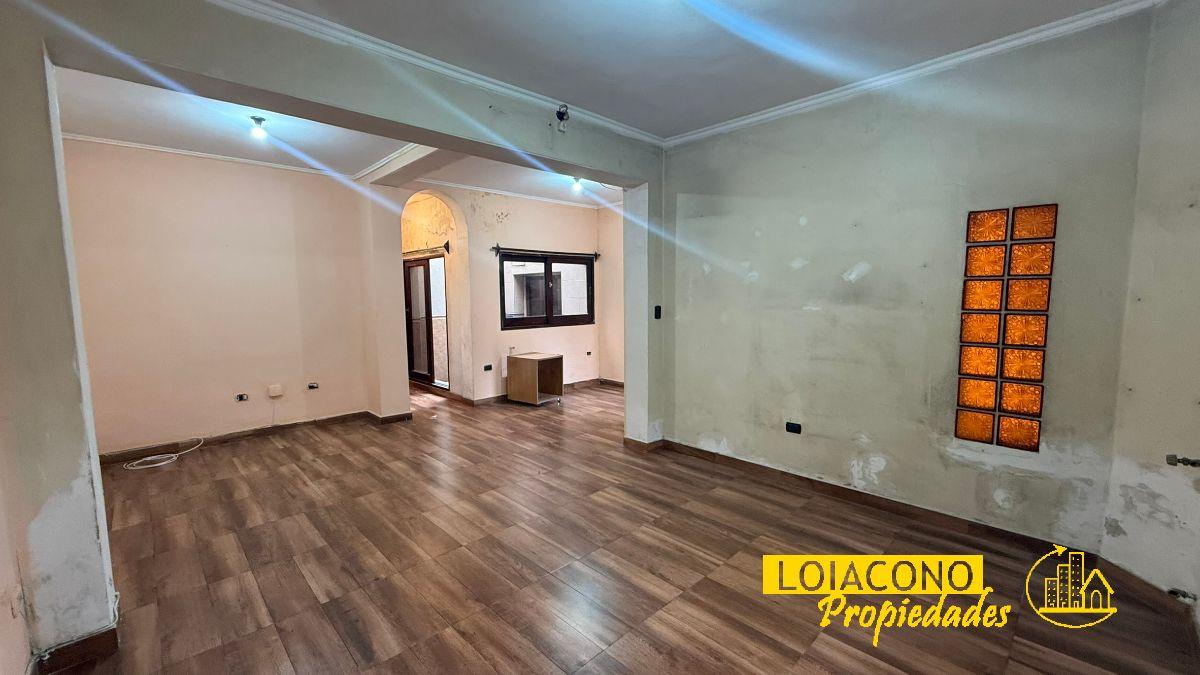 Foto de Alq. Comercial - Somellera 5500 - Casa c/Jardín, Garaje, fondo libre a, imagen 5